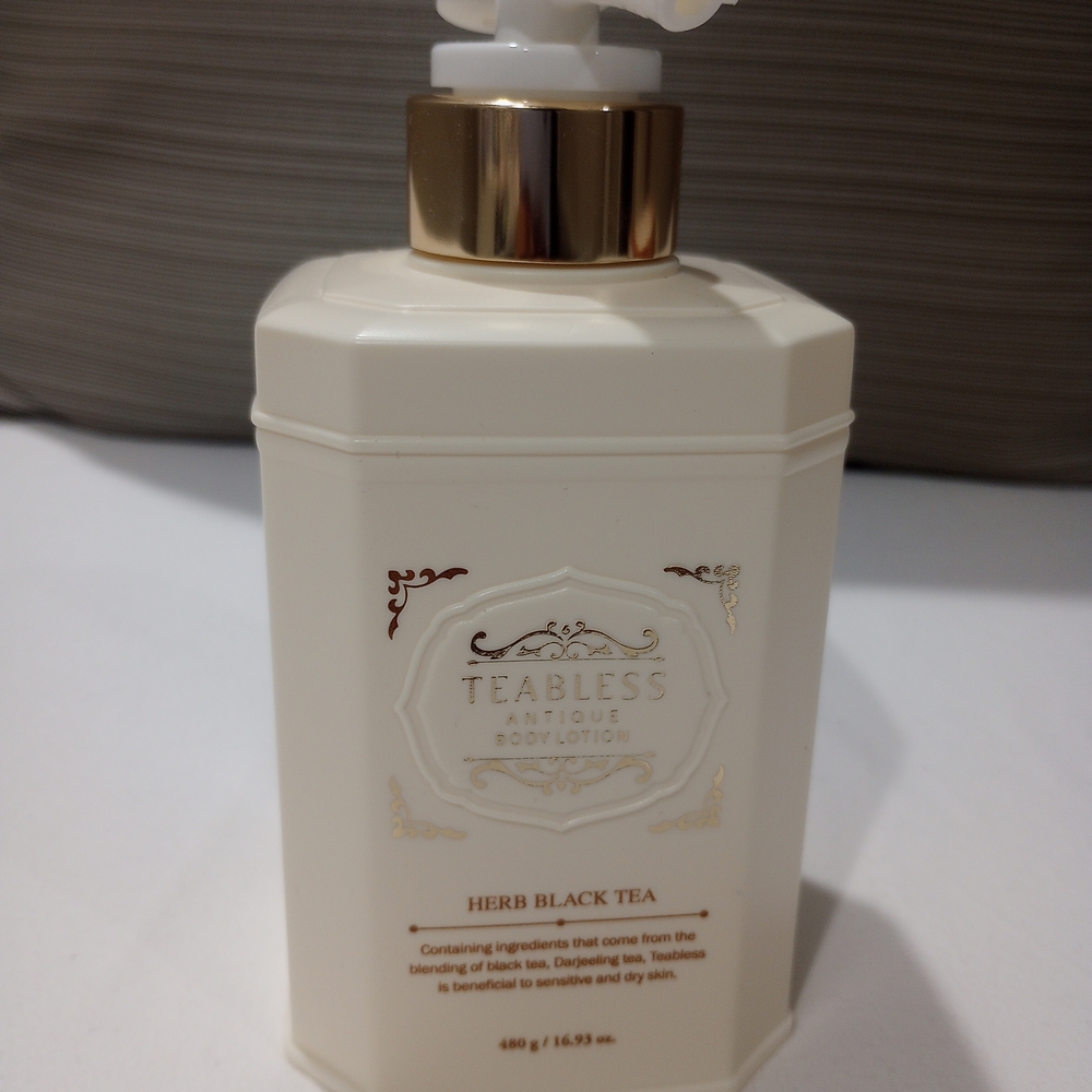 Teabless Body Lotion Herb Black Tea Kbeauty, Korean cosmetic, Hypoallergenic.